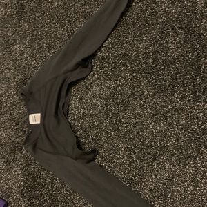 Gymshark bra sleeve cover up for when you want sleeves on your sports bra size m